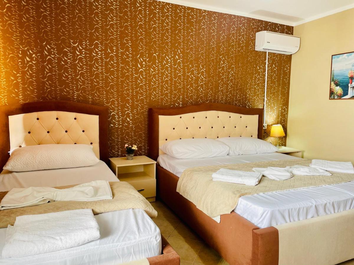 Vila3 Hotel Vlore Ngoại thất bức ảnh