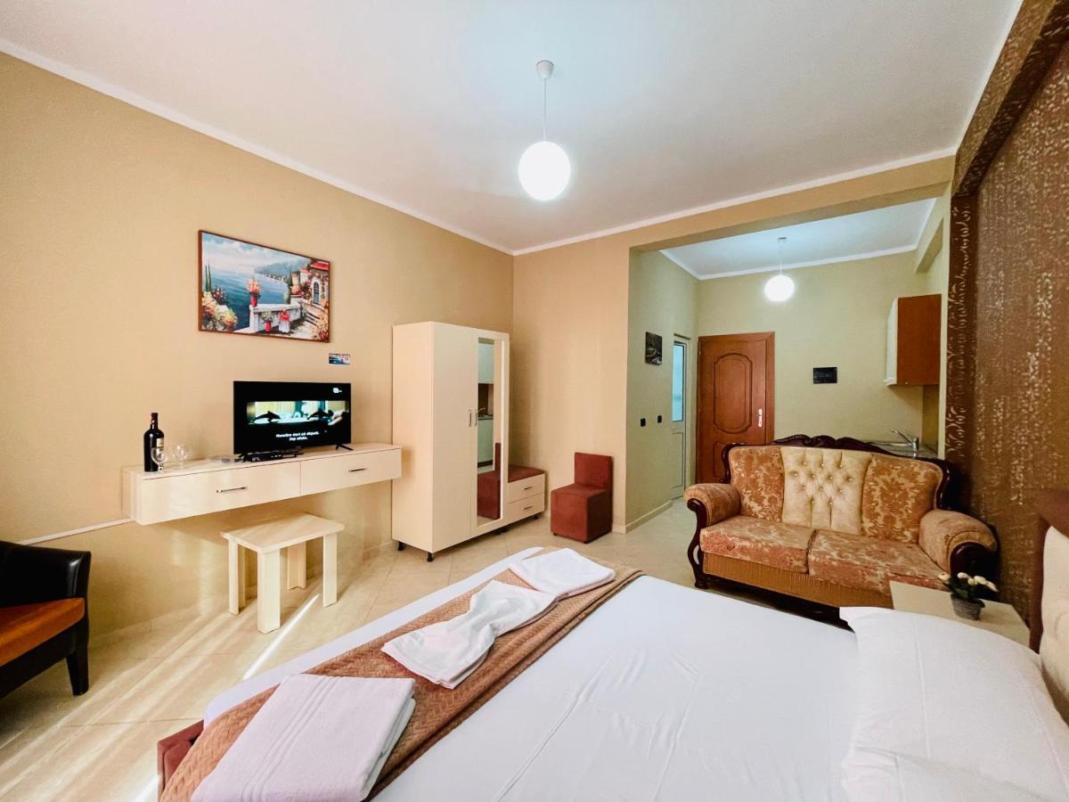 Vila3 Hotel Vlore Ngoại thất bức ảnh