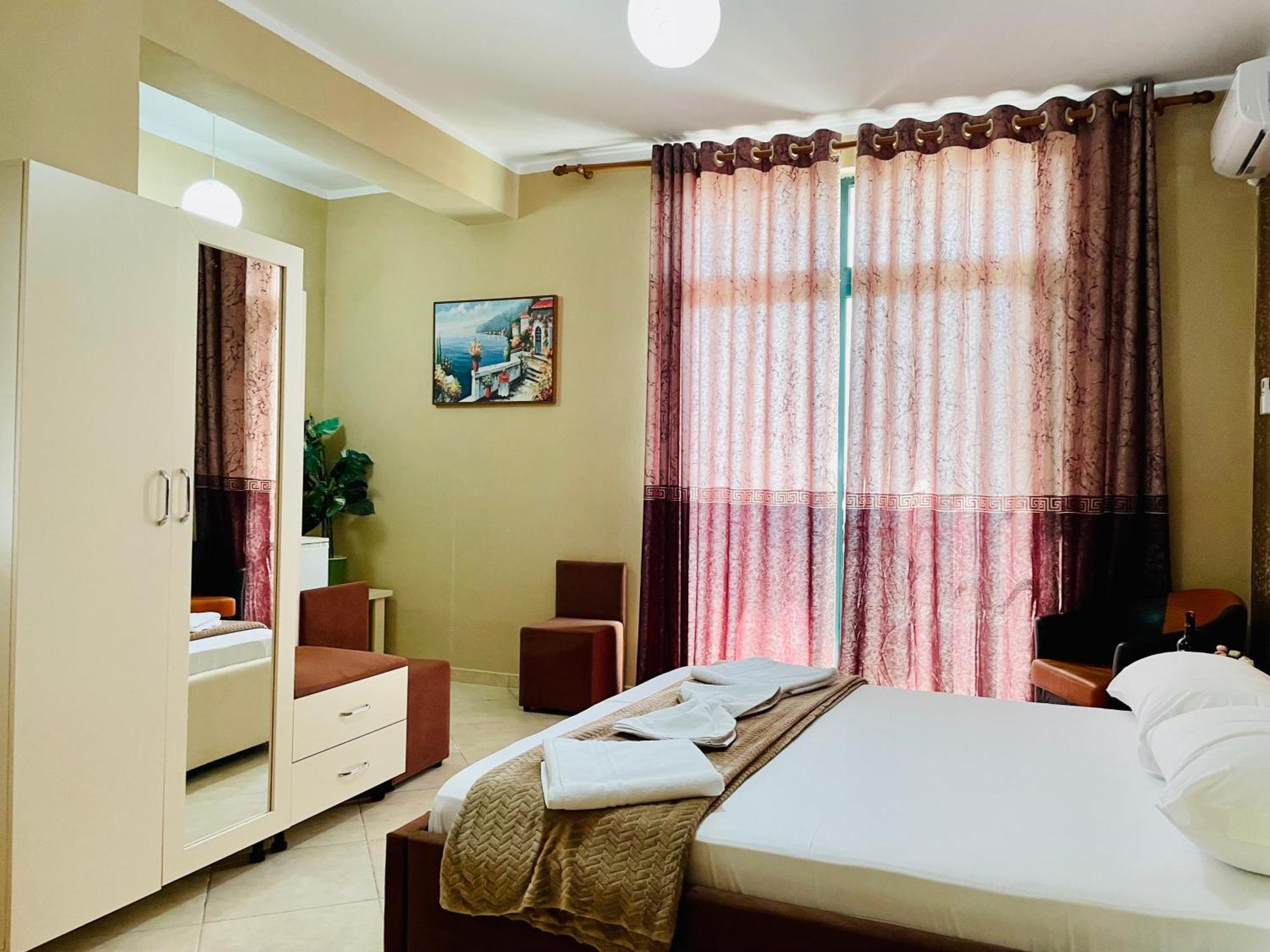 Vila3 Hotel Vlore Phòng bức ảnh